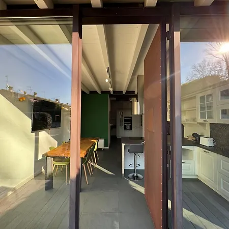 Industrial Loft - Garage-netflix-wifi *