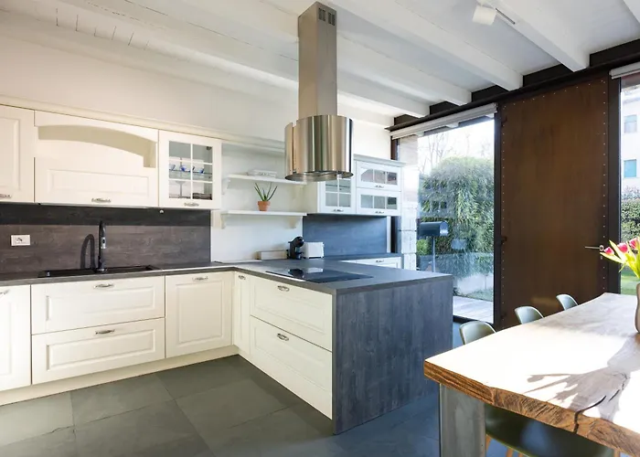 Industrial Loft - Garage-netflix-wifi Appartamento Brescia