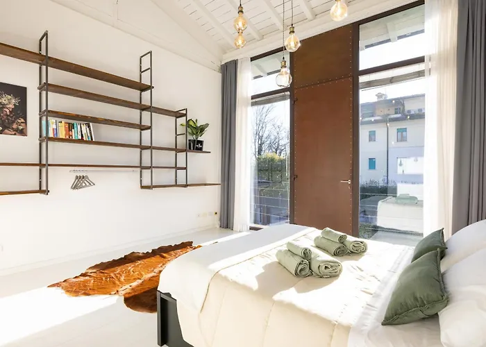 Appartamento Industrial Loft - Garage-netflix-wifi