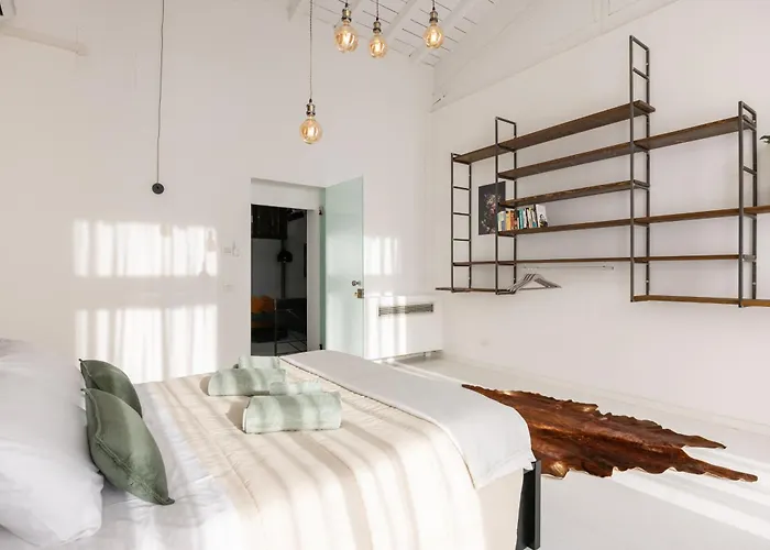 Appartamento Industrial Loft - Garage-netflix-wifi